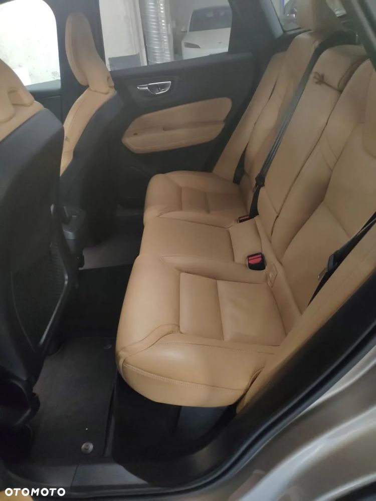 Volvo XC 60 - 10