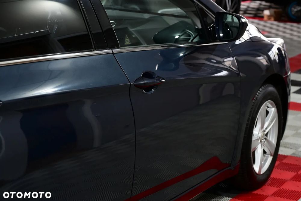 Hyundai i40 Kombi blue 1.6 Classic - 36