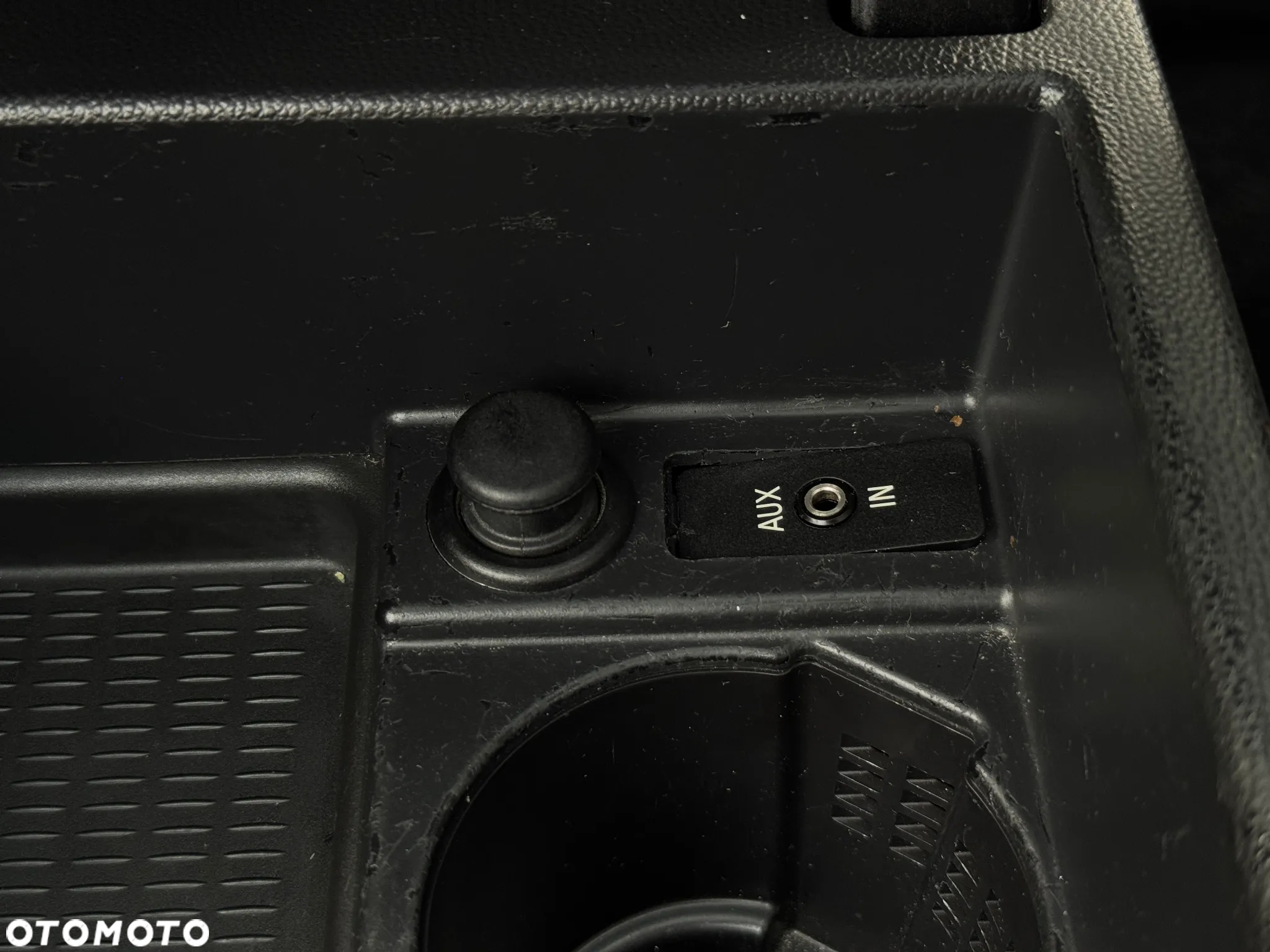 BMW Seria 3 320i - 34