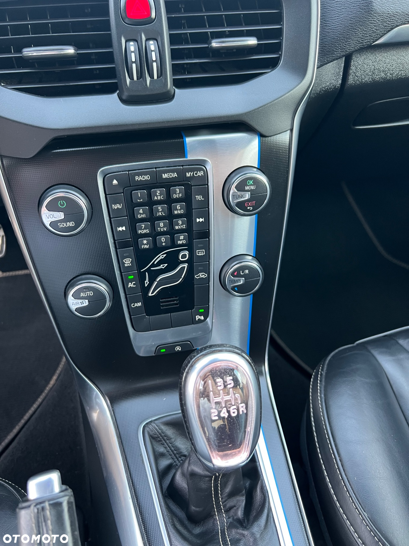 Volvo V40 D3 R-Design Summum - 22