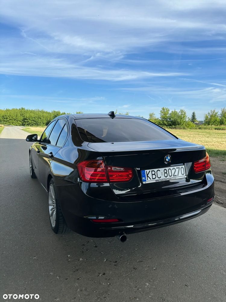 BMW Seria 3 320d Blue Performance Luxury Line - 7