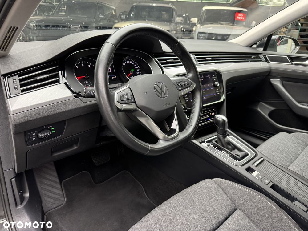 Volkswagen Passat Variant - 10