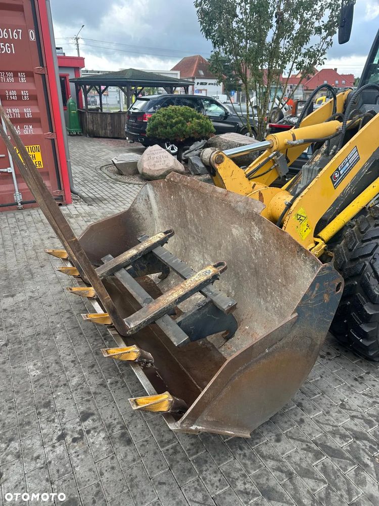 Komatsu WA 80 - 24