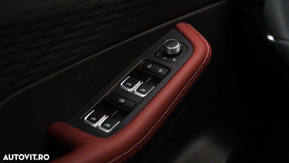 Geely Coolray - 14