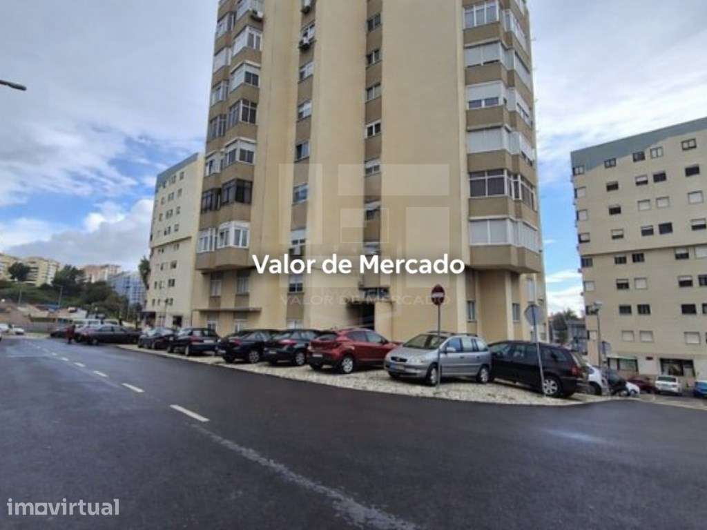 Apartamento T3 localizado na Ramada, concelho de Odivelas - Grande imagem: 2/3