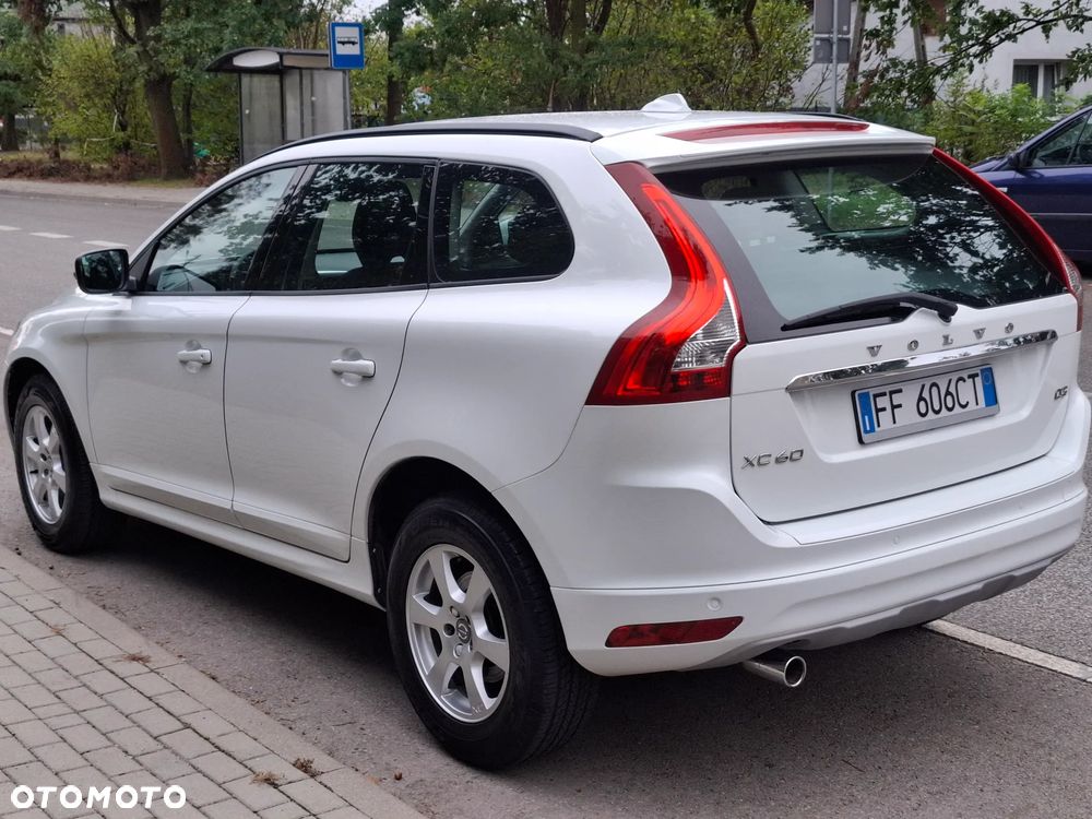 Volvo XC 60 D3 Drive-E R-Design Kinetic - 5