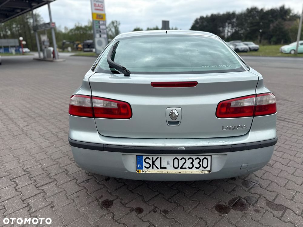 Renault Laguna 1.8 RXE Millenium - 8