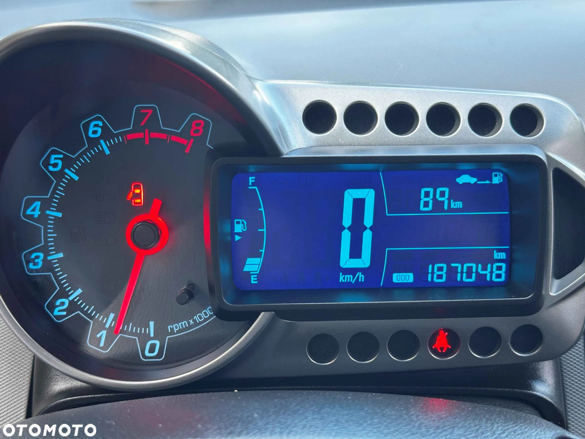Chevrolet Aveo 1.4 LTZ S/S - 26