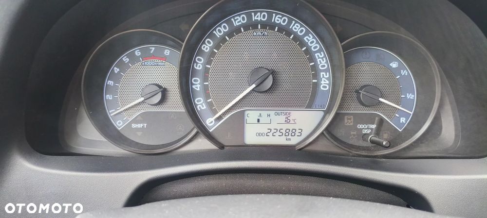Toyota Auris - 14