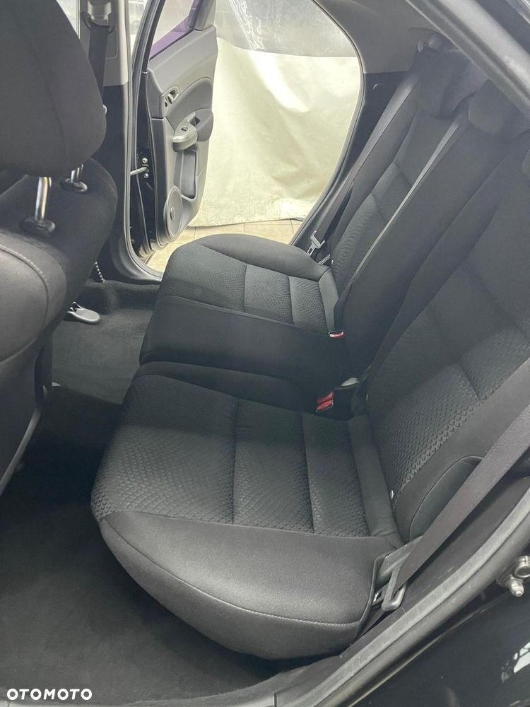 Honda Civic 1.4 i-VTEC Comfort - 28