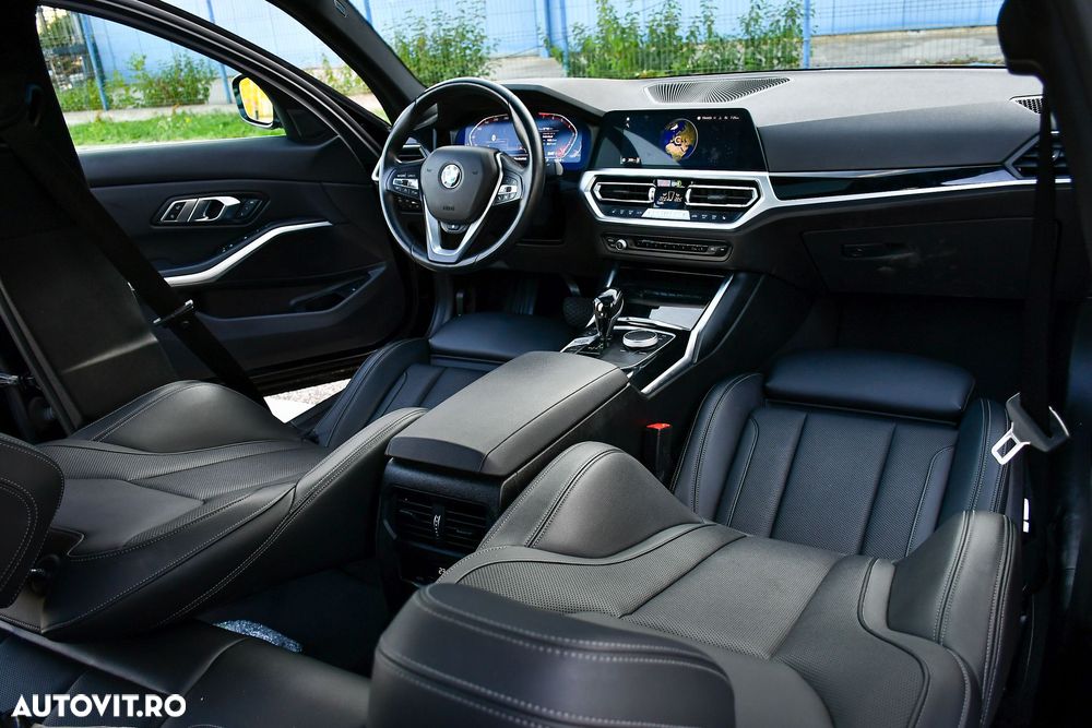 BMW Seria 3 330i xDrive AT - 16