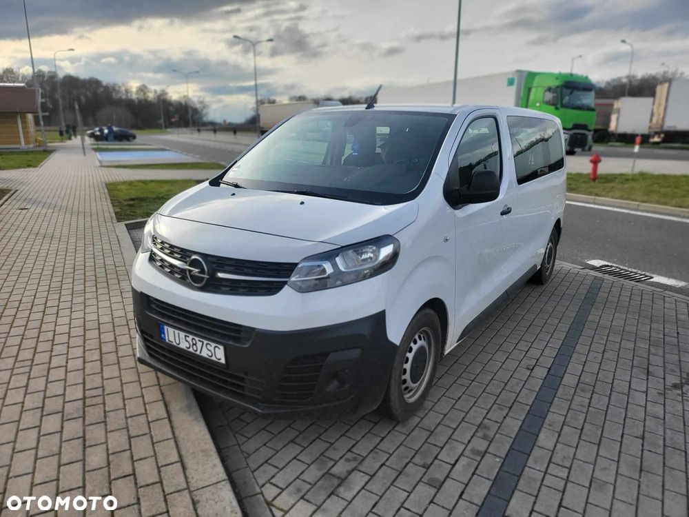 Opel Vivaro - 1