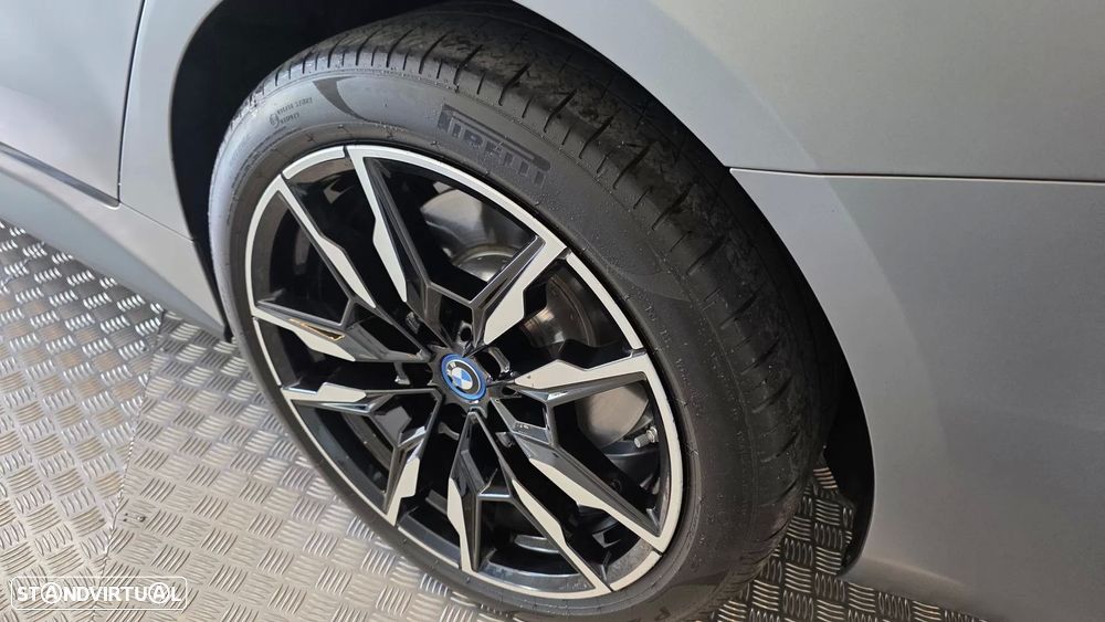 BMW i4 M50 - 37