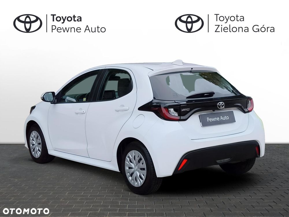Toyota Yaris - 4
