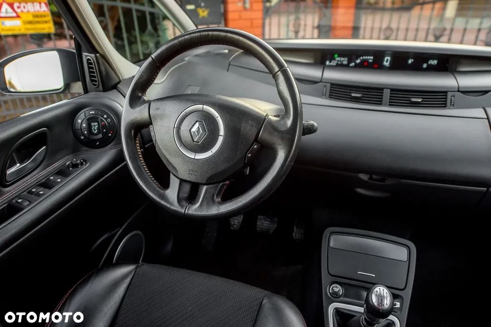 Renault Espace 2.0 Dynamique - 21