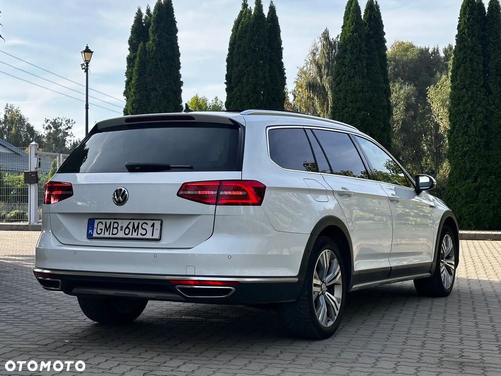 Volkswagen Passat Alltrack 2.0 TDI SCR 4Motion DSG - 31