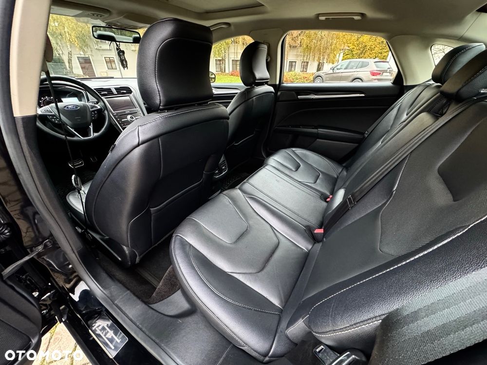 Ford Fusion 2.0 EcoBoost Titanium - 8