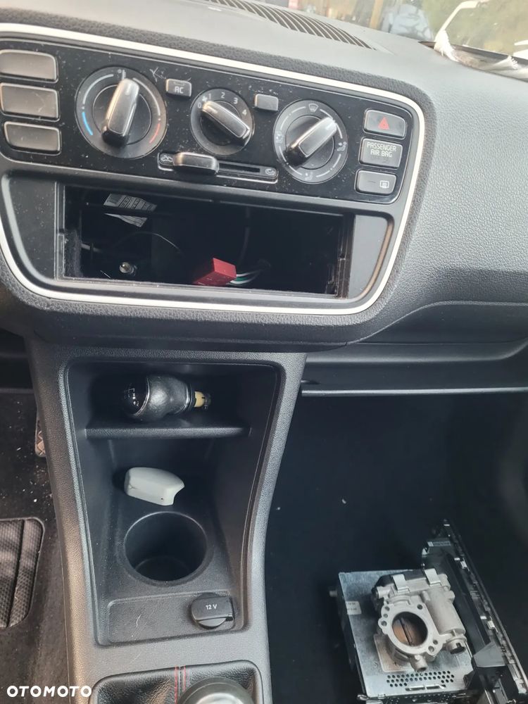 Volkswagen up! high - 6