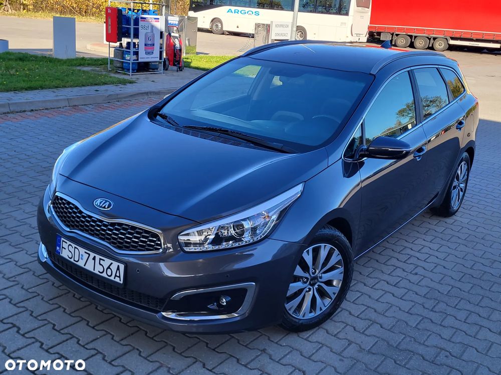 Kia Ceed 1.4 L Business Line Plus - 38