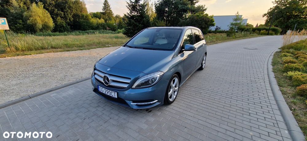 Mercedes-Benz Klasa B 200 7G-DCT - 1