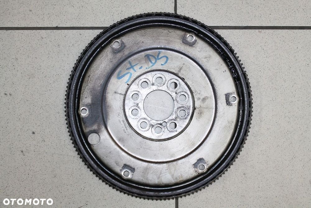 VOLVO V70 S60 XC70 S80 XC90 2.4 D5 163 KONI WIENIEC KOŁO ZAMACHOWE 08677768 - 1