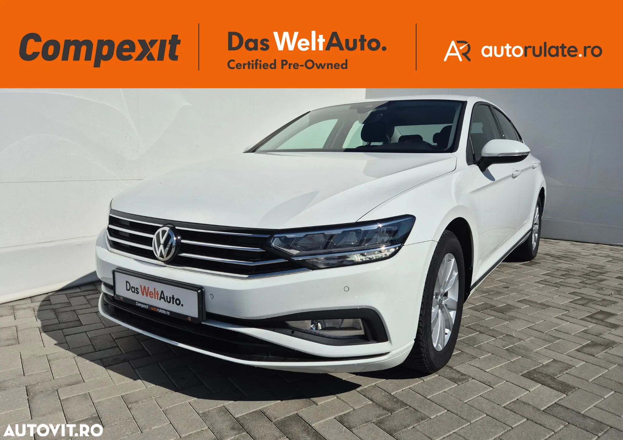 Volkswagen Passat - 1