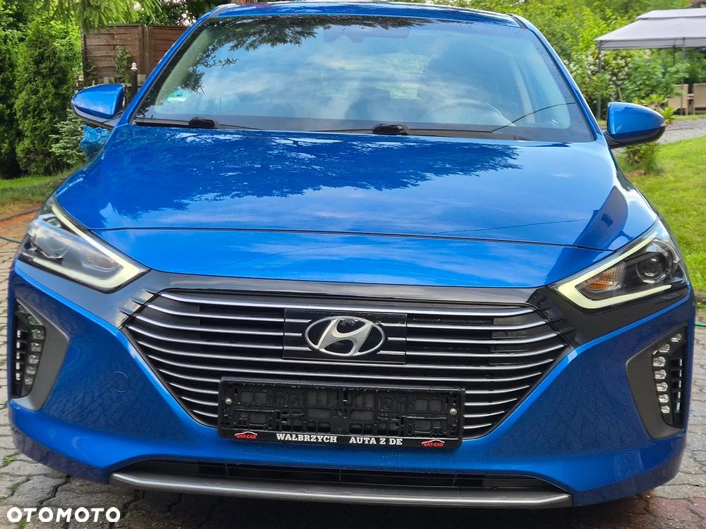Hyundai IONIQ - 11