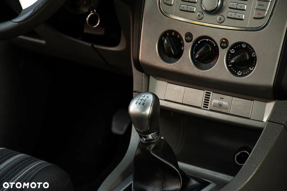 Ford Focus 1.6 TDCi Connection - 33