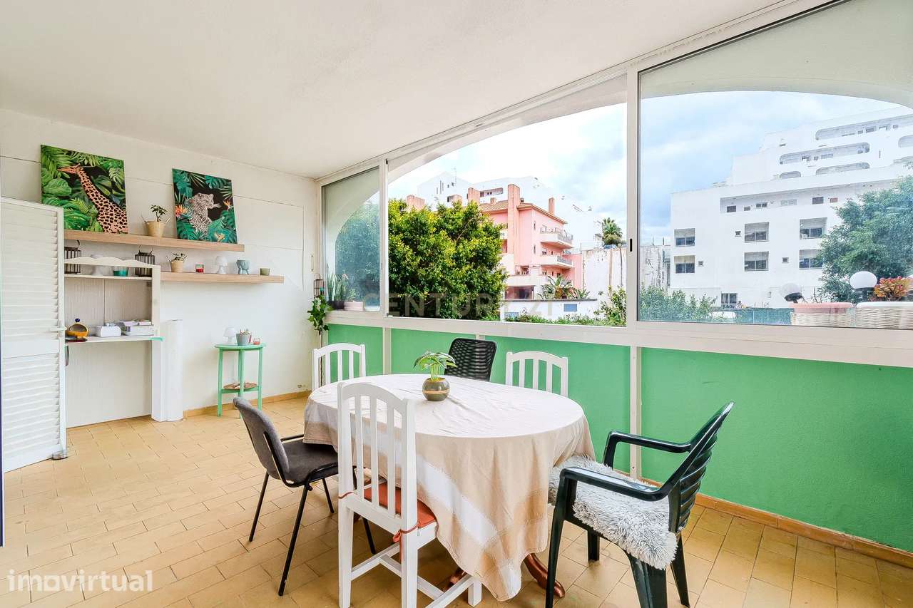 Apartamento T1+2 com Terraço Amplo em Albufeira - Grande imagem: 4/36
