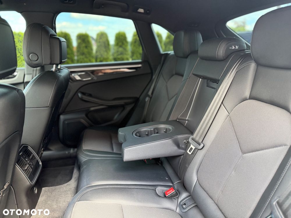 Porsche Macan Standard - 16