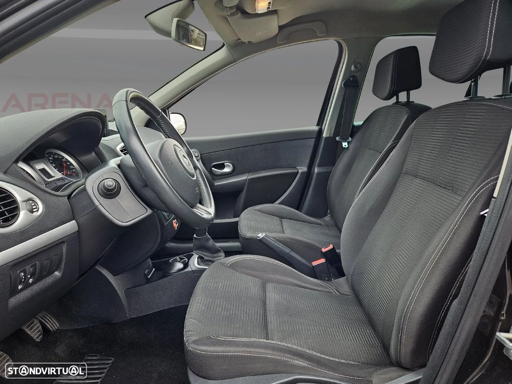 Renault Clio 1.2 16V Dynamique - 21