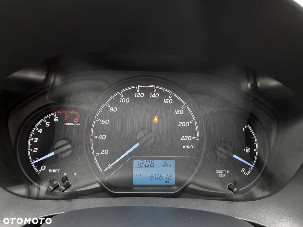 Toyota Yaris - 10