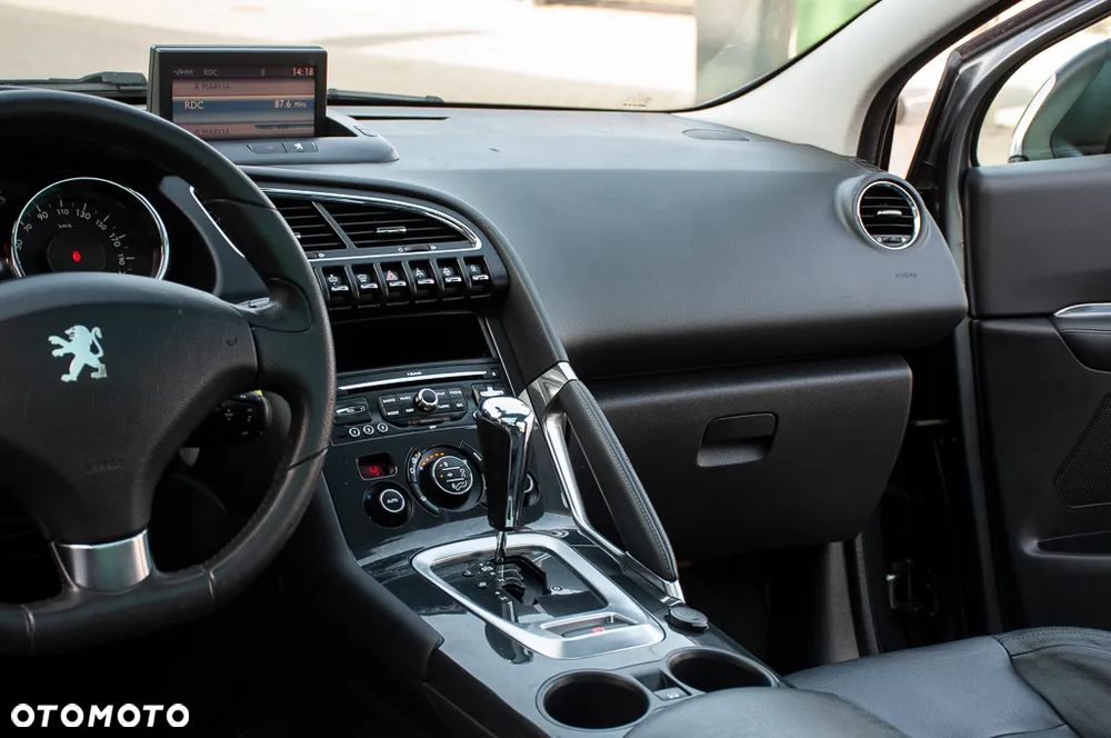 Peugeot 3008 HDi 160 Automatik Business-Line - 32