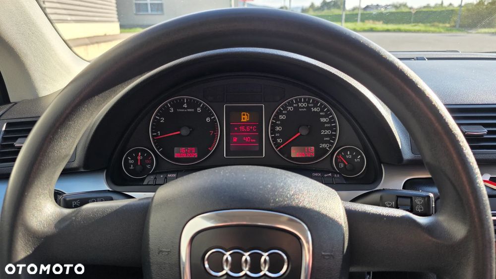 Audi A4 - 12