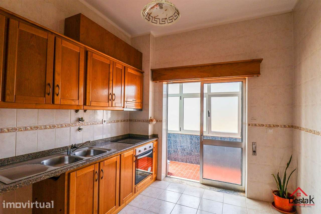 Apartamento T4 remodelado em Viseu - Grande imagem: 4/22