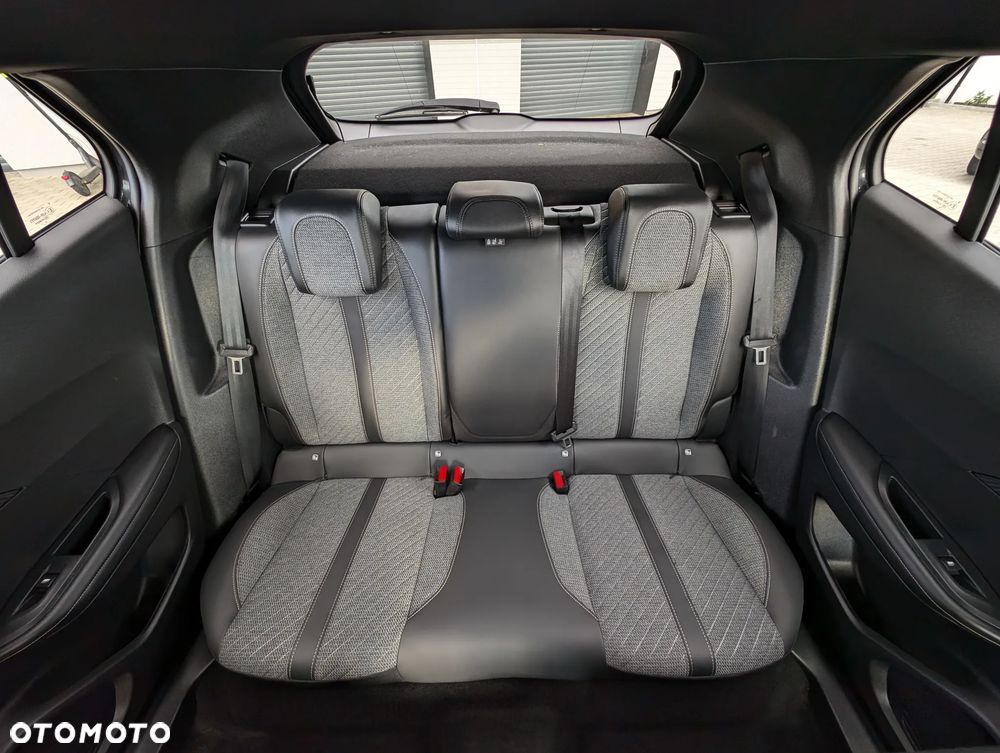 Peugeot 2008 PureTech 130 EAT8 Allure - 39