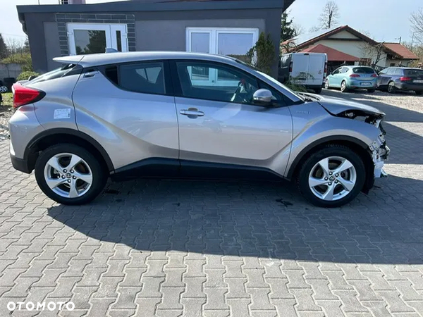 Toyota C-HR Hybrid Style