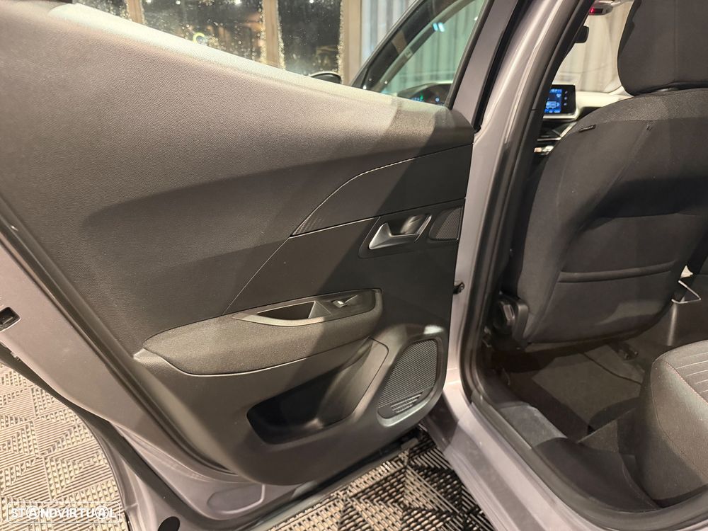 Peugeot 2008 1.5 BlueHDi Style - 20