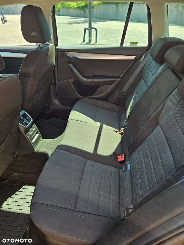 Skoda Octavia 2.0 TDI 4x4 Elegance - 16