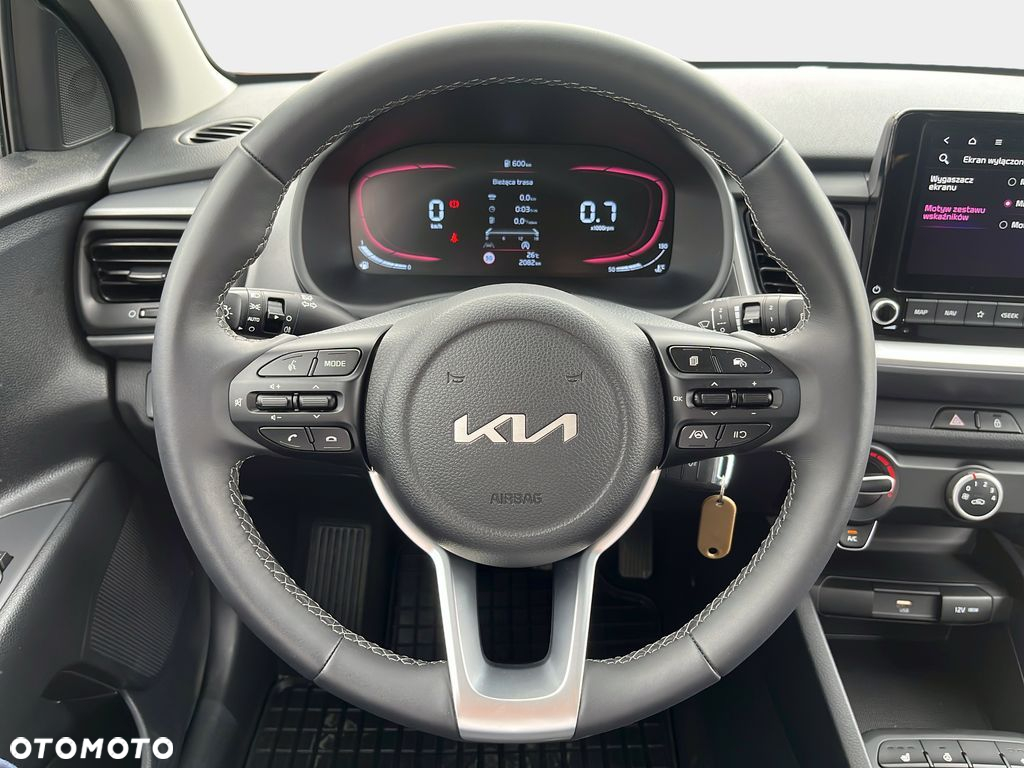 Kia Stonic - 16