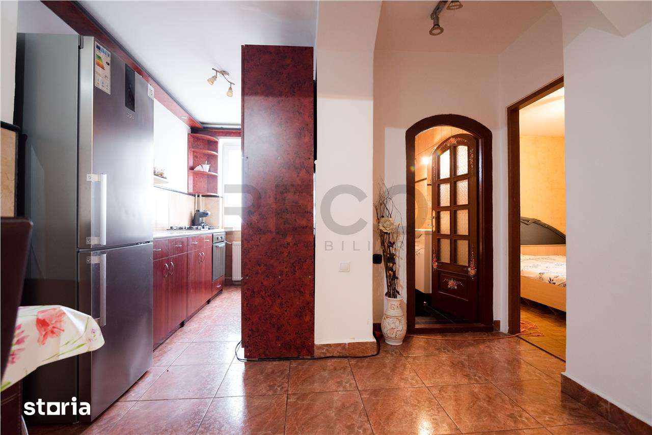 RECO apartament cu 2 camere priveliste superba cu lift — fotografia 3