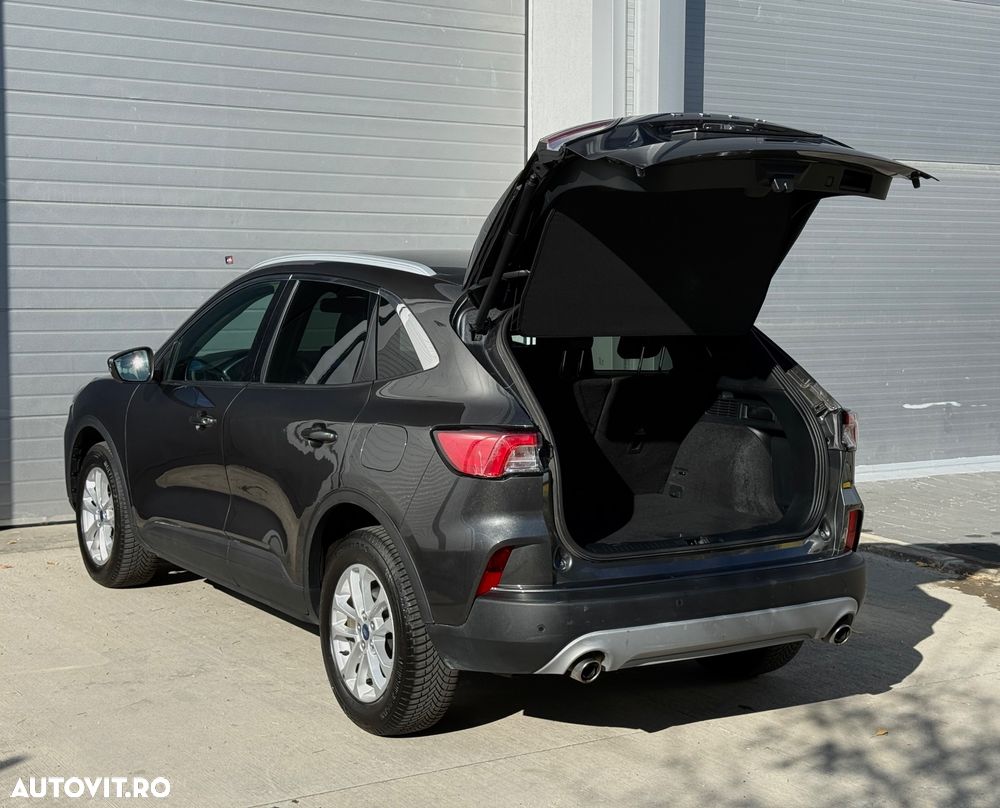 Ford Kuga 2.0 TDCi 2x4 Aut. Cool & Connect - 12