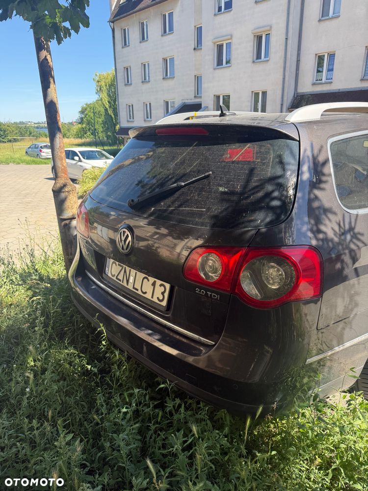 Volkswagen Passat 2.0 TDI Comfortline - 4