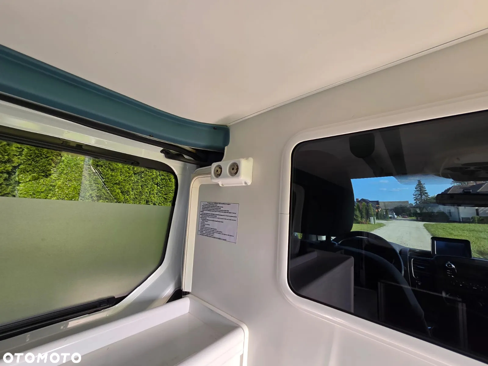 Opel Vivaro - 11