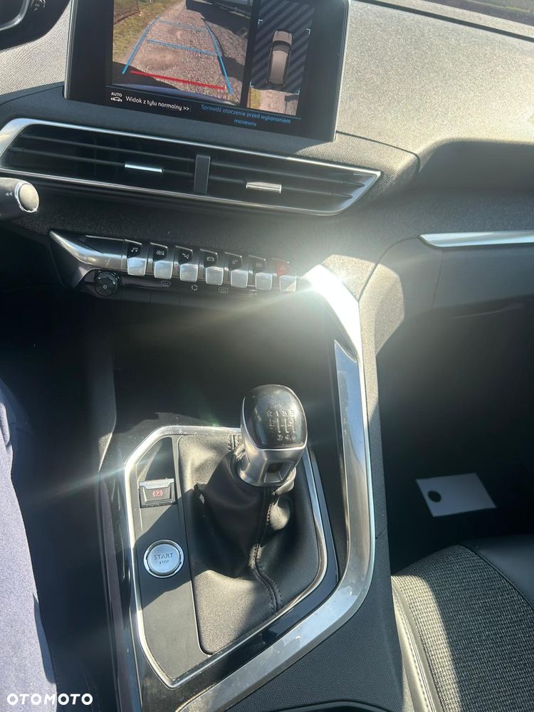 Peugeot 3008 1.2 PureTech Allure S&S - 7