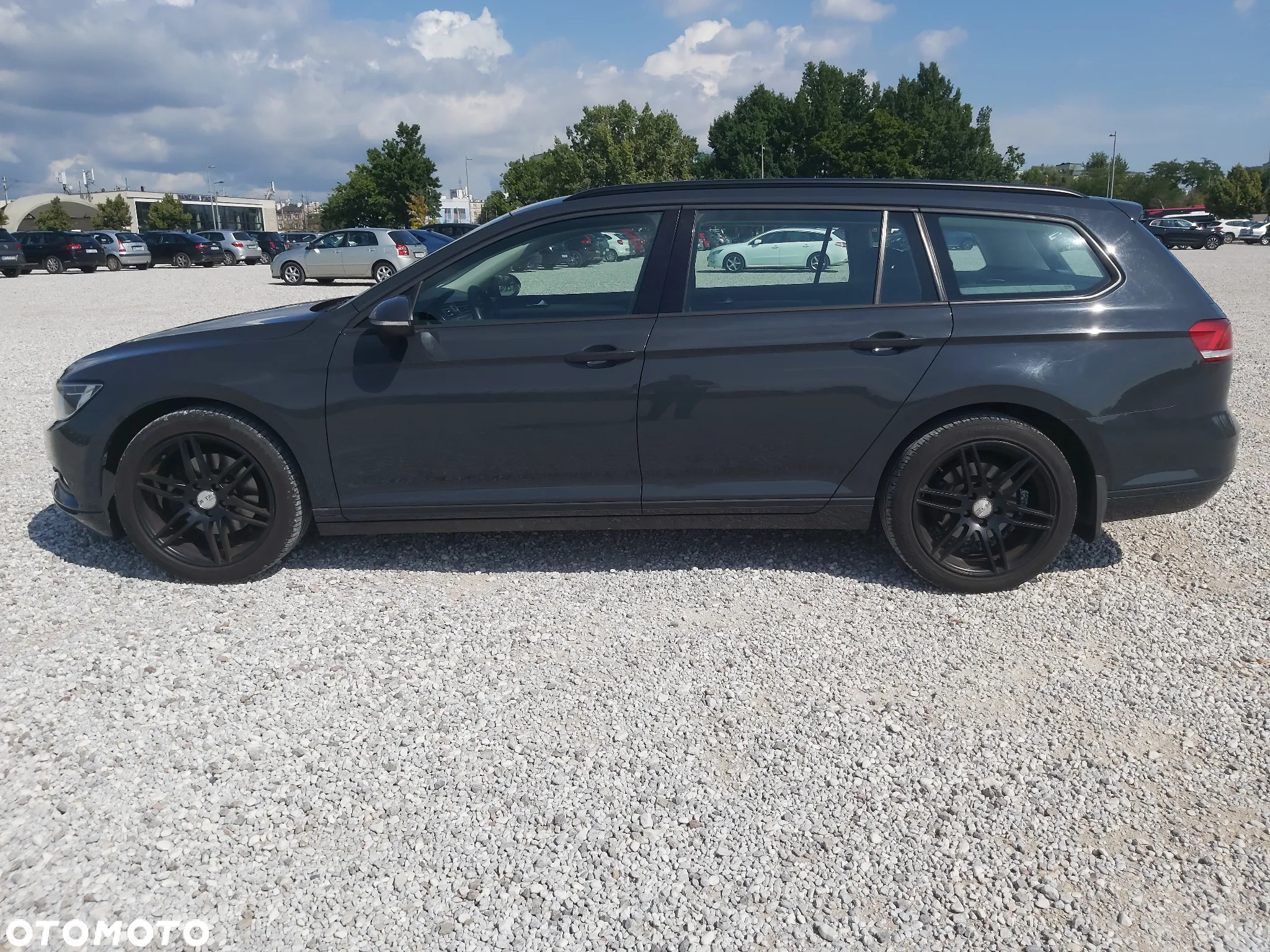 Volkswagen Passat 1.6 TDI BMT Trendline - 6