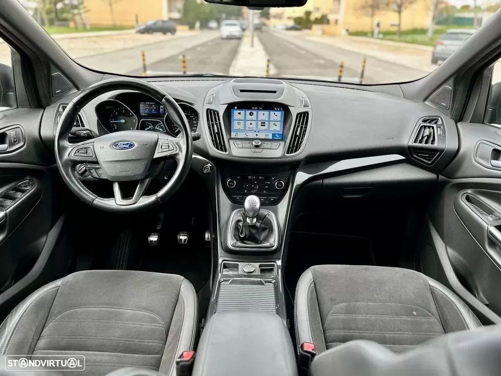 Ford Kuga 1.5 TDCi ST-Line Limited Edition - 61