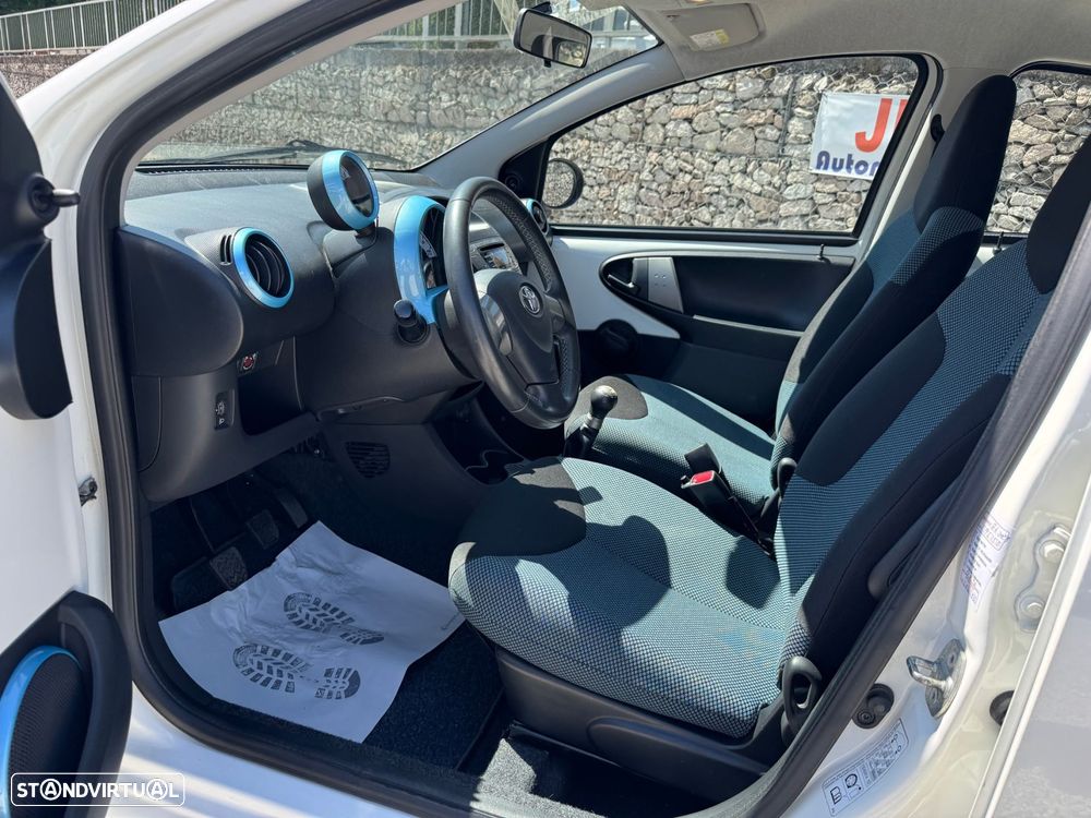 Toyota Aygo 1.0 - 7
