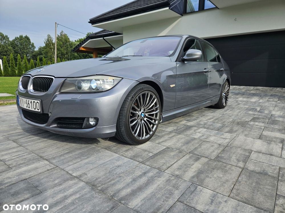 BMW Seria 3 320d Efficient Dynamics Sport Line EU6 - 9