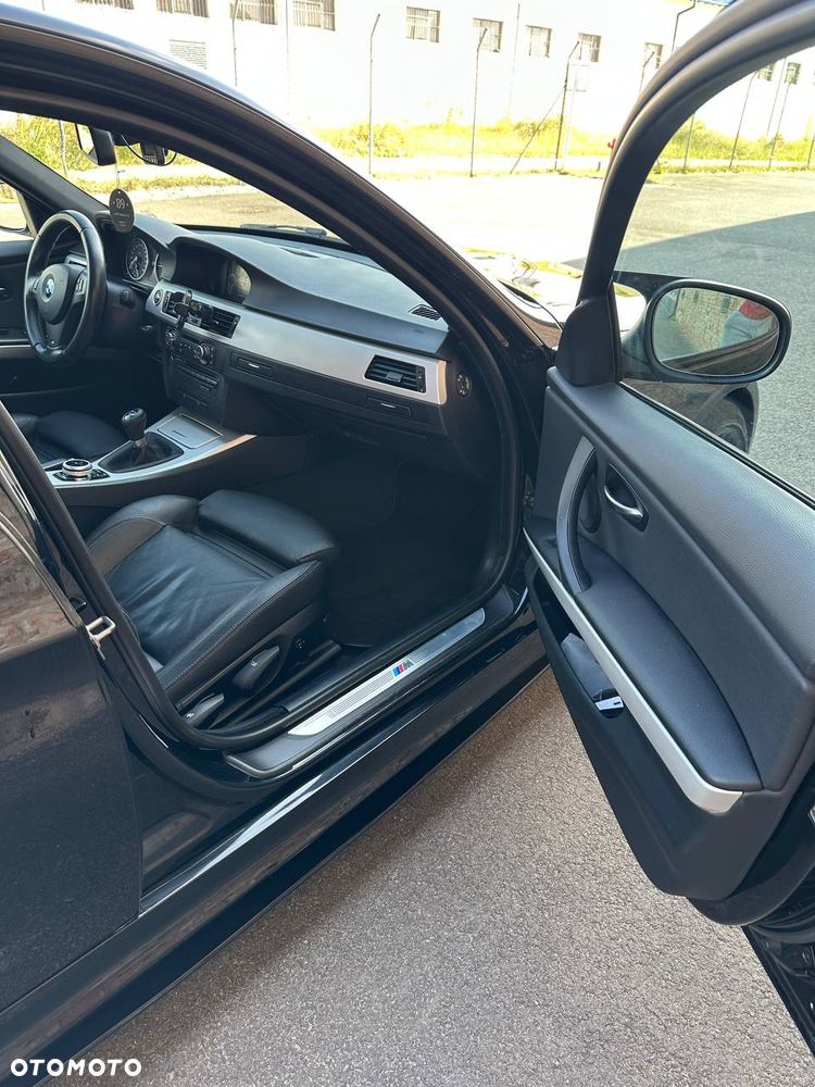 BMW Seria 3 320d - 19